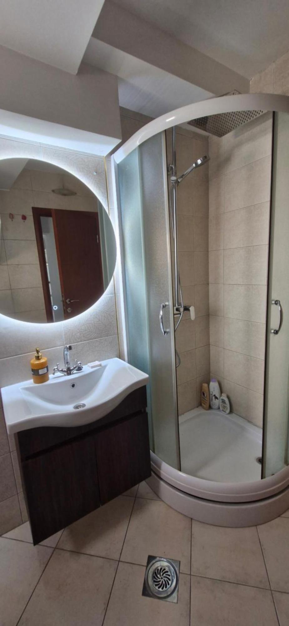 Chic Apartment In The City Center By The Sea Tivat Eksteriør billede