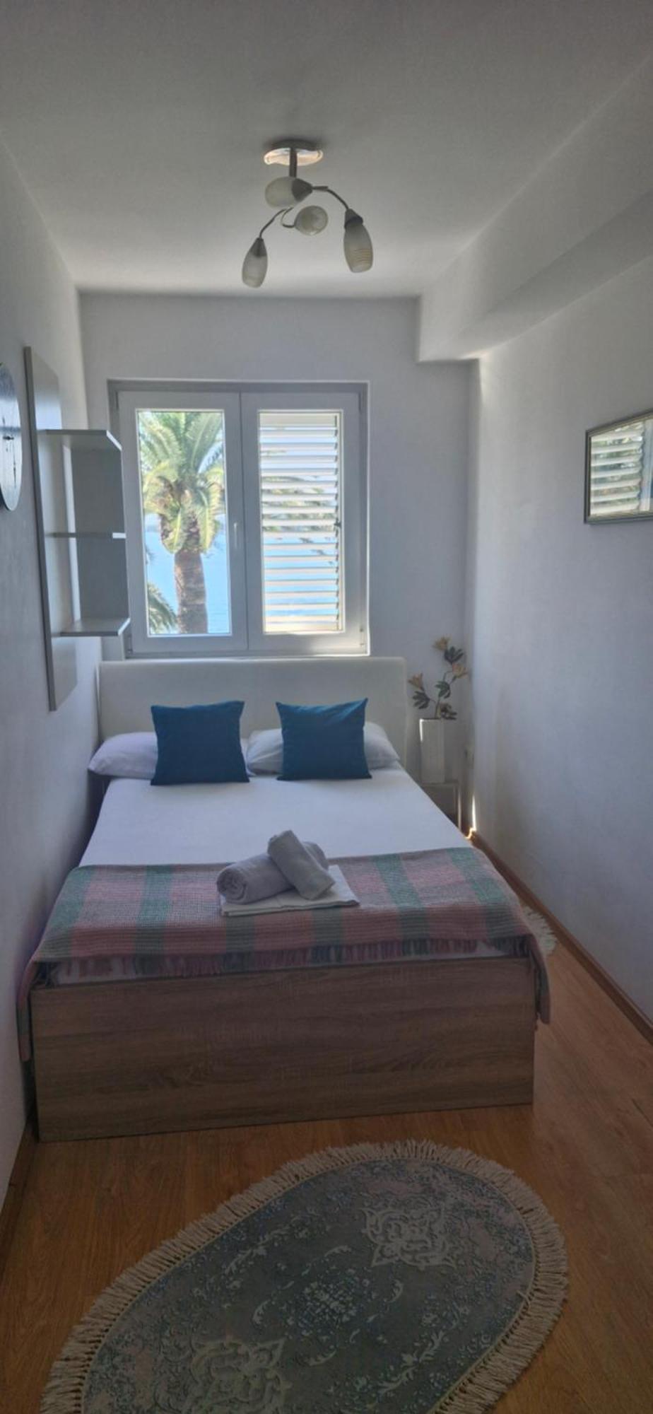 Chic Apartment In The City Center By The Sea Tivat Eksteriør billede